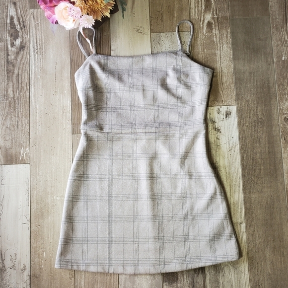 NWT She + Sky Grey Plaid Mini Dress Women's Size Large - Picture 10 of 16